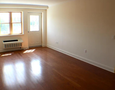 8515 120th Street - Photo Thumbnail 10