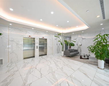 144-27 Sanford Avenue - Photo Thumbnail 2