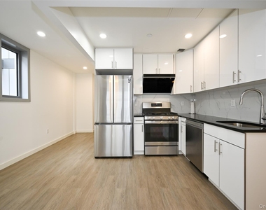 144-27 Sanford Avenue - Photo Thumbnail 7