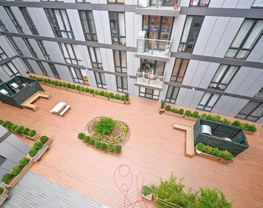 144-27 Sanford Avenue - Photo Thumbnail 17