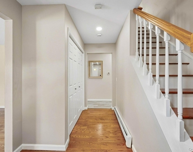 3 Teneyck Avenue - Photo Thumbnail 5