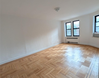 80-09 35th Avenue - Photo Thumbnail 3