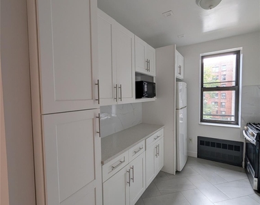 80-09 35th Avenue - Photo Thumbnail 2