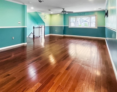 145-48 180th Street - Photo Thumbnail 3