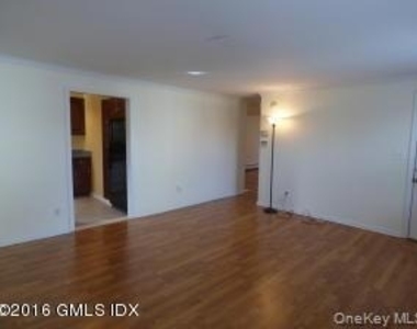20 Division Street - Photo Thumbnail 3