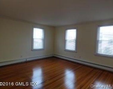 20 Division Street - Photo Thumbnail 6