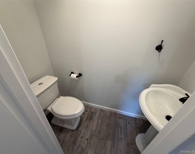 203 Springmeadow Drive - Photo Thumbnail 8
