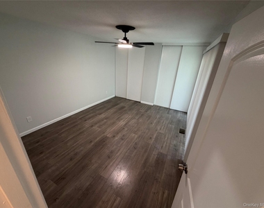 203 Springmeadow Drive - Photo Thumbnail 4