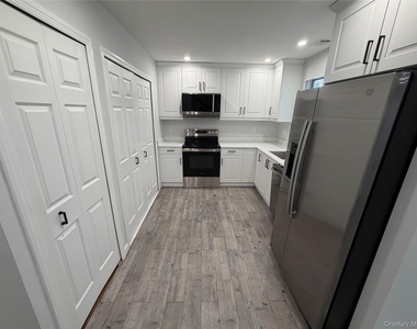 203 Springmeadow Drive - Photo Thumbnail 3