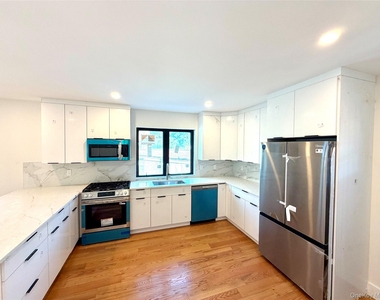 44 New Avenue - Photo Thumbnail 4