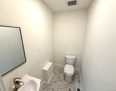 44 New Avenue - Photo Thumbnail 9