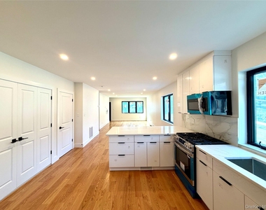 44 New Avenue - Photo Thumbnail 1