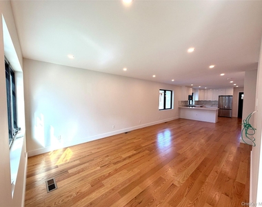 44 New Avenue - Photo Thumbnail 5