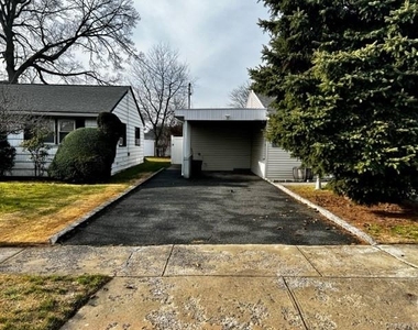 180 Elmwood Street - Photo Thumbnail 1
