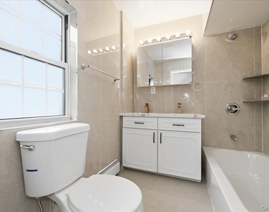 42 Chestnut Street - Photo Thumbnail 15