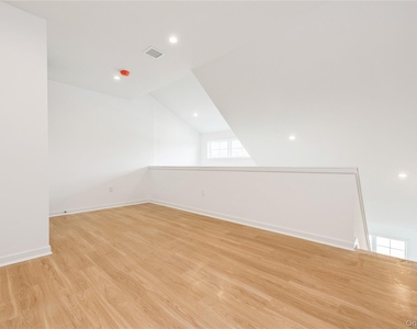 418 Atlantic Avenue - Photo Thumbnail 11