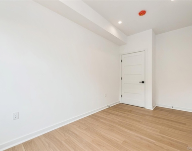 418 Atlantic Avenue - Photo Thumbnail 7