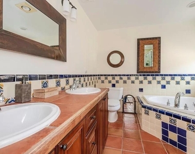 15 W Penn Street - Photo Thumbnail 11