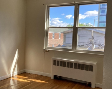 6125 185th Street - Photo Thumbnail 16