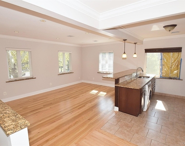 7376 197th Street - Photo Thumbnail 15