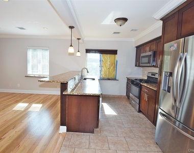 7376 197th Street - Photo Thumbnail 2