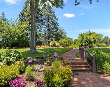 15 Pond Path - Photo Thumbnail 21