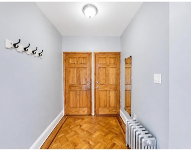 436 Stockholm Street - Photo Thumbnail 2
