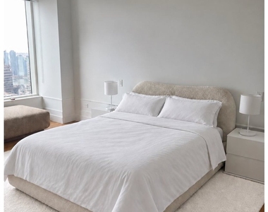 252 E 57th Street - Photo Thumbnail 5