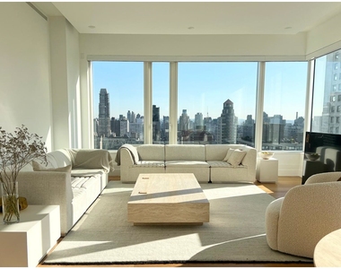 252 E 57th Street - Photo Thumbnail 1