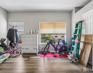 358 Rector Street - Photo Thumbnail 14