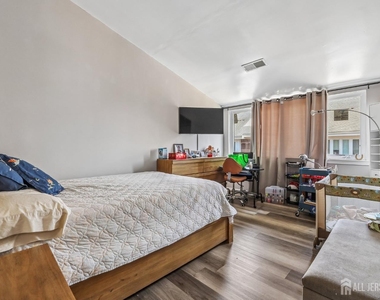 358 Rector Street - Photo Thumbnail 15