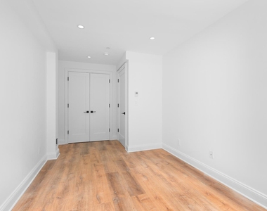 887 St Nicholas Avenue - Photo Thumbnail 11