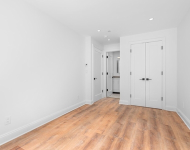 887 St Nicholas Avenue - Photo Thumbnail 6