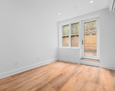 887 St Nicholas Avenue - Photo Thumbnail 13