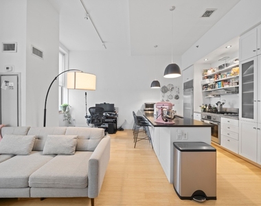 110 Livingston Street - Photo Thumbnail 3