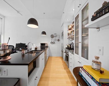 110 Livingston Street - Photo Thumbnail 1