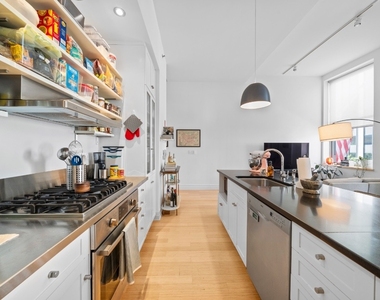 110 Livingston Street - Photo Thumbnail 2