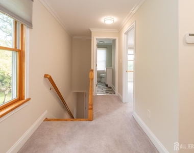135 Summerhill Road - Photo Thumbnail 22