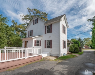 135 Summerhill Road - Photo Thumbnail 35