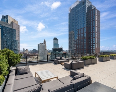 10 Nevins Street - Photo Thumbnail 13