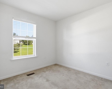 65 Darien Drive - Photo Thumbnail 11