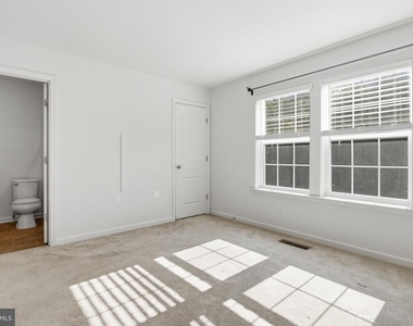 65 Darien Drive - Photo Thumbnail 17