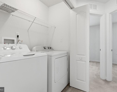 65 Darien Drive - Photo Thumbnail 10