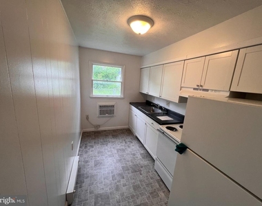 2332 Wilson Boulevard - Photo Thumbnail 2
