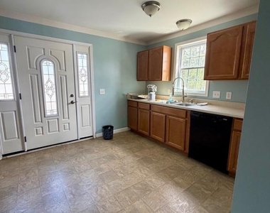 540 Monticello Street - Photo Thumbnail 2