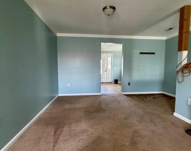 540 Monticello Street - Photo Thumbnail 3