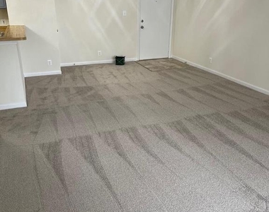 200 Grosvenor Lane - Photo Thumbnail 1