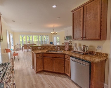 57 Denison Street - Photo Thumbnail 4