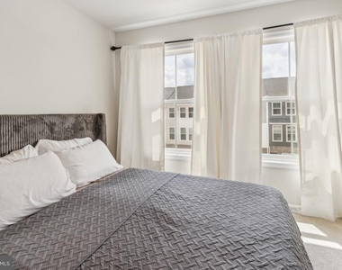 3817 Drayton Court - Photo Thumbnail 18