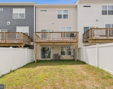 3817 Drayton Court - Photo Thumbnail 24